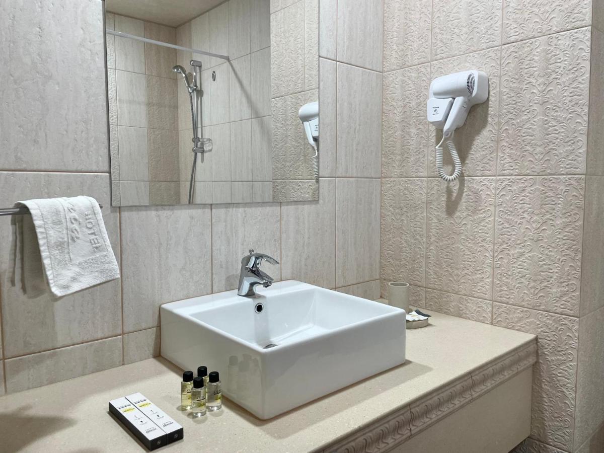 Hotel Gloria Deluxe Borovoje Eksteriør billede