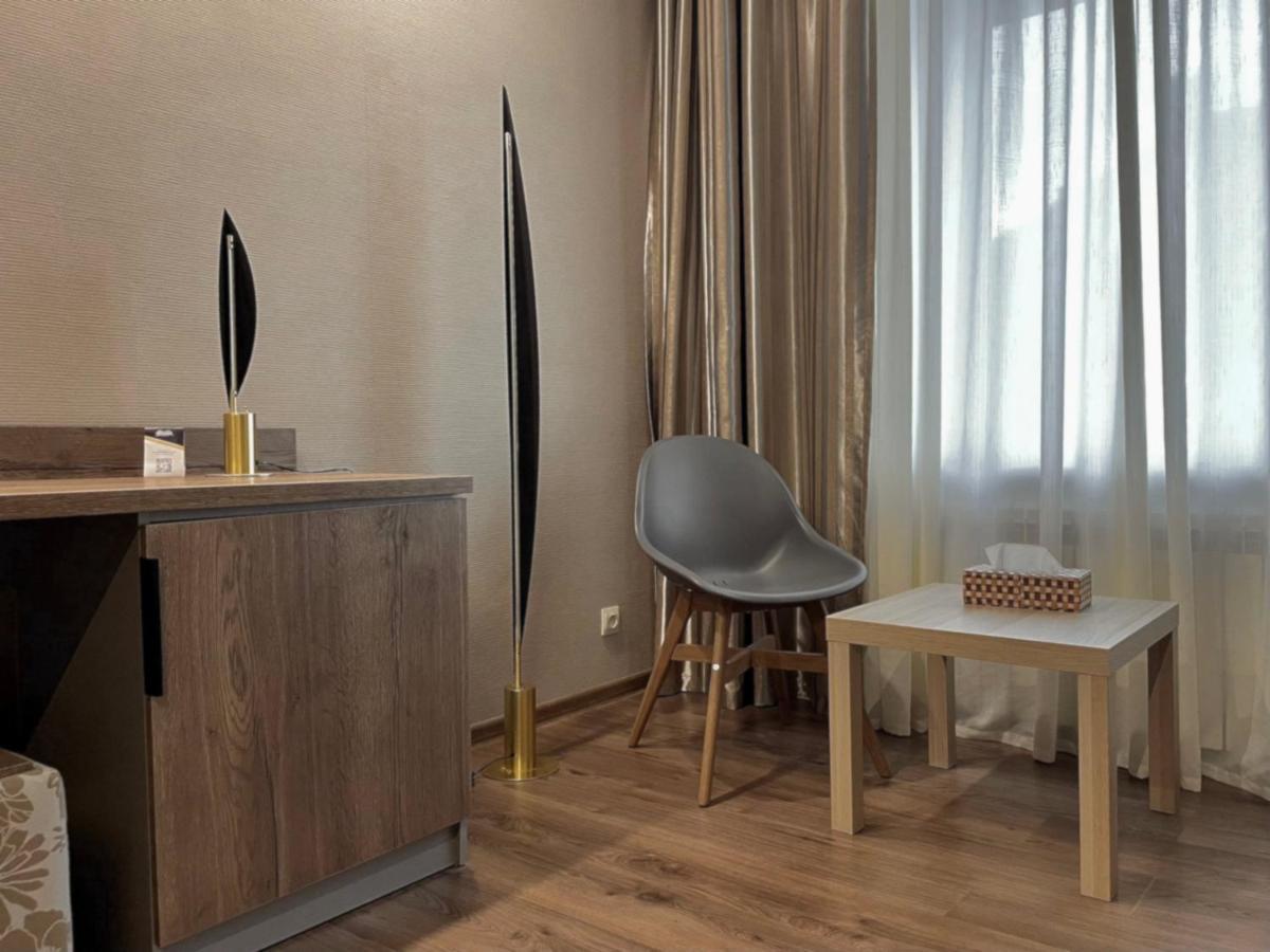 Hotel Gloria Deluxe Borovoje Eksteriør billede