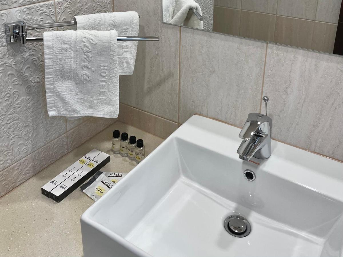 Hotel Gloria Deluxe Borovoje Eksteriør billede
