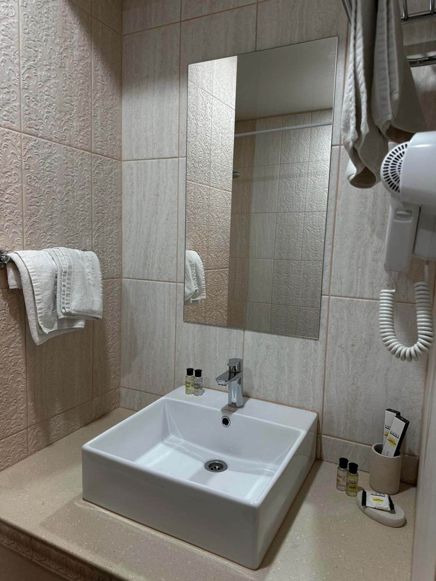 Hotel Gloria Deluxe Borovoje Eksteriør billede